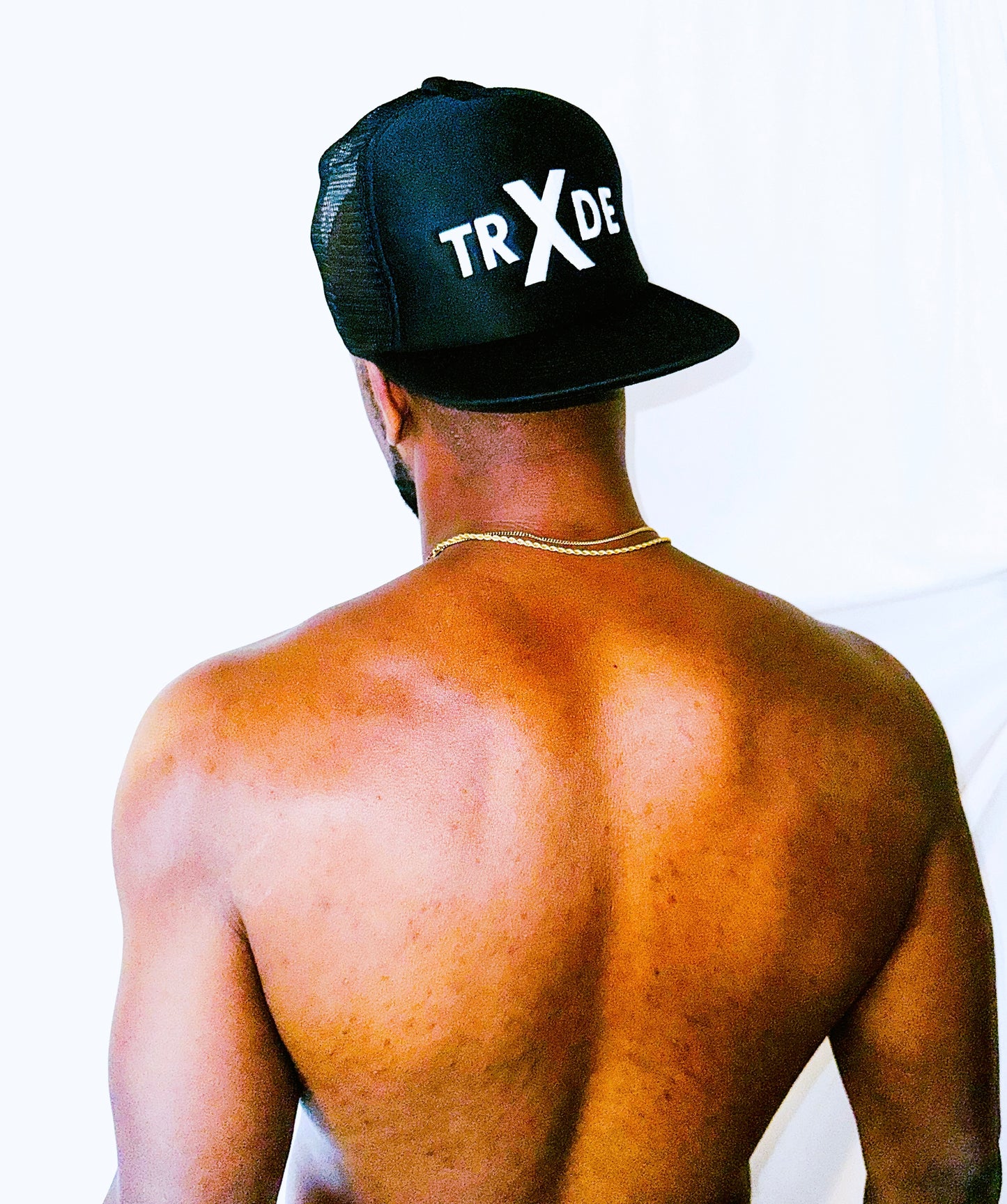 BASICS SPORTS SNAPBACK CAP